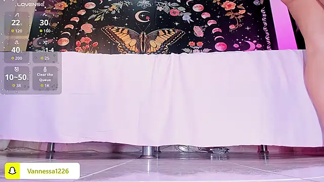 Snapshot of Maddy_rosse12 chatting on December 3, 2025, 10:31 pm Maddy rosse12 online show from December 3, 2025, 10:31 pm