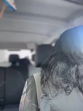 Snapshot of MeekyRich chatting on November 21, 2025, 8:46 am MeekyRich online show from November 21, 2025, 8:46 am