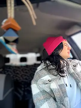 MeekyRich online show from April 14, 2026, 3:44 am