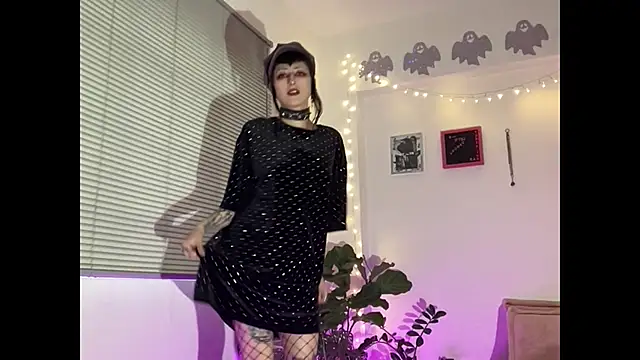 ELENA UMBRA online show from January 6, 2026, 9:41 pm