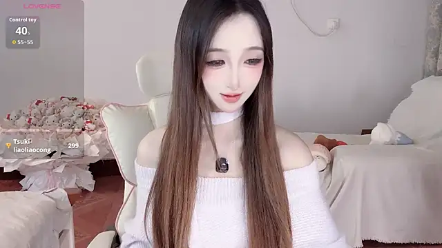 Tsuki-MM online show from October 29, 2025, 6:45 am