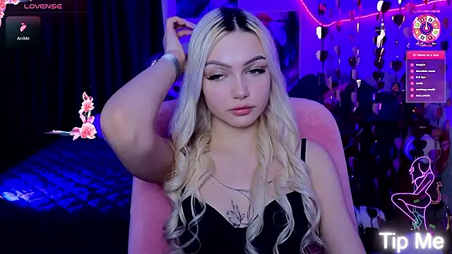 LinaLirian online show from March 10, 2026, 4:11 pm