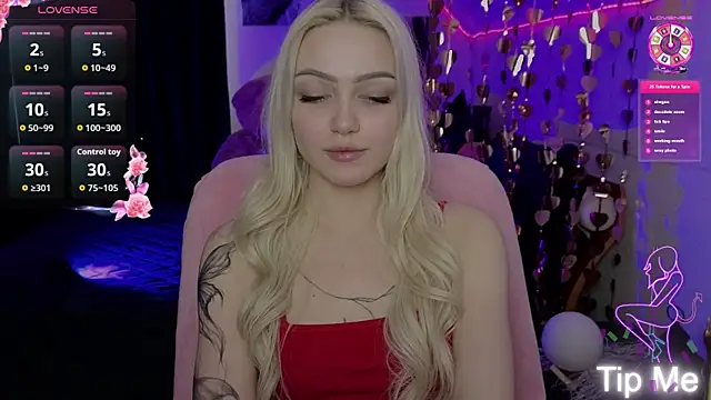 LinaLirian online show from April 16, 2026, 10:16 am