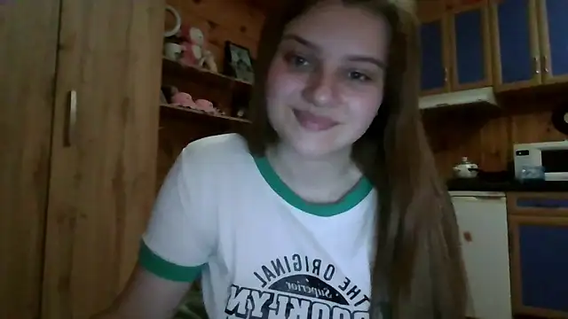 Little shygirl online show from November 26, 2025, 9:04 pm