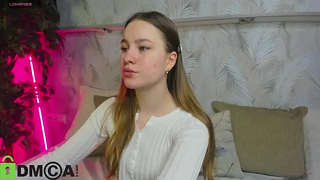 Candy Cansew online show from October 15, 2025, 1:04 am