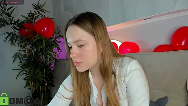 Snapshot of Candy_Cansew chatting on February 15, 2026, 1:06 am Candy Cansew online show from February 15, 2026, 1:06 am