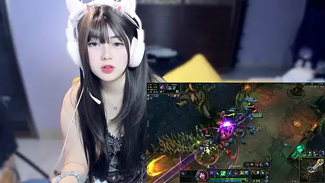 yuki3366 online show from March 11, 2026, 11:59 am