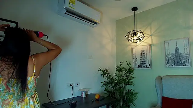 Snapshot of _Victoria_Collins chatting on February 8, 2026, 11:52 am Victoria Collins online show from February 8, 2026, 11:52 am