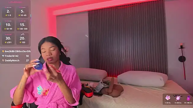 ciara blake online show from November 26, 2025, 8:09 pm