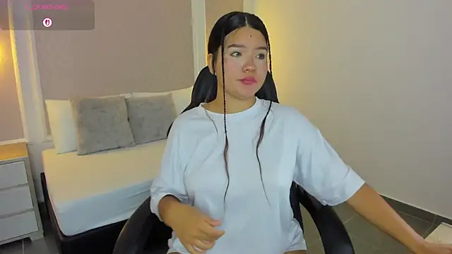 Snapshot of malu_03x chatting on November 19, 2025, 12:16 pm malu 03x online show from November 19, 2025, 12:16 pm