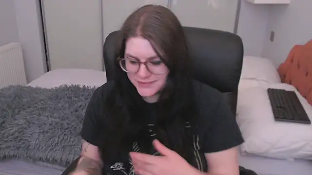 Snapshot of GothSuccubusBabe chatting on February 25, 2026, 4:18 pm GothSuccubusBabe online show from February 25, 2026, 4:18 pm