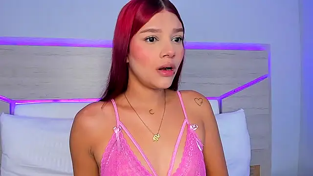 ZoeMorris online show from November 15, 2025, 12:09 pm