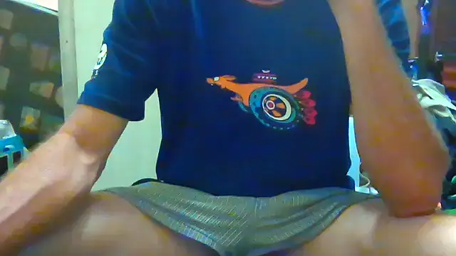 Lovyourpuss online show from April 16, 2026, 5:47 pm