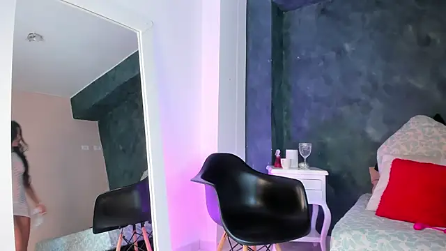 GingerMoon  online show from March 25, 2026, 7:02 pm