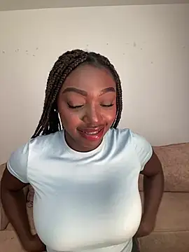 alissradiante1 online show from February 28, 2026, 2:44 am