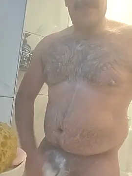 CloudyMuscleBeefy online show from March 1, 2026, 5:13 pm