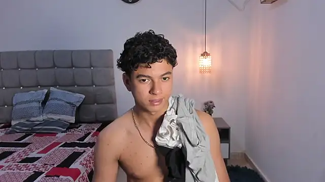 Santy Stump online show from February 5, 2026, 9:32 pm