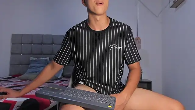 Santy Stump online show from March 8, 2026, 2:04 am