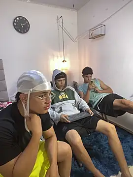 Santy Stump online show from March 17, 2026, 10:13 pm