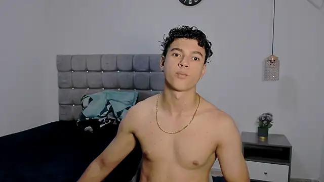 Santy Stump online show from February 10, 2026, 10:42 pm