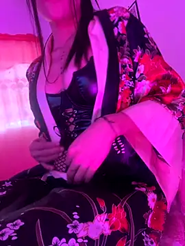 casieee love online show from October 24, 2025, 12:48 pm