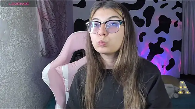 Snapshot of abbie_jensen_ chatting on February 24, 2026, 4:35 am abbie jensen online show from February 24, 2026, 4:35 am