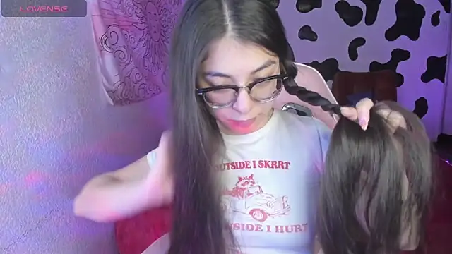 abbie jensen  online show from November 6, 2025, 12:14 am