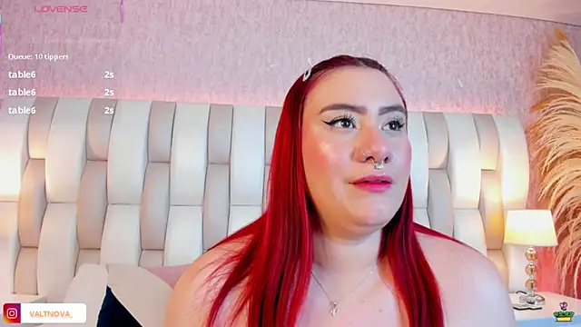 valt  online show from November 11, 2025, 8:47 pm