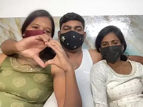 Snapshot of Tamil_india_couples_ chatting on February 11, 2026, 6:19 pm Tamil india couples online show from February 11, 2026, 6:19 pm