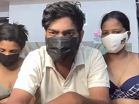 Snapshot of Tamil_india_couples_ chatting on May 18, 2026, 5:51 pm Tamil india couples online show from May 18, 2026, 5:51 pm