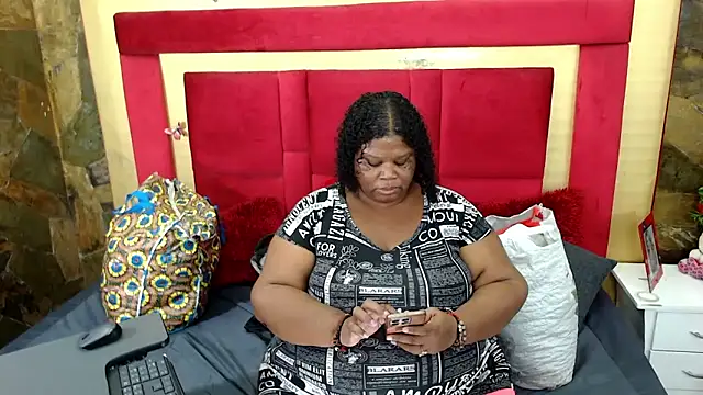 Snapshot of Exoticbigmandy chatting on April 4, 2026, 2:01 pm Exoticbigmandy online show from April 4, 2026, 2:01 pm