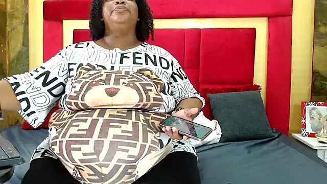 Snapshot of Exoticbigmandy chatting on December 19, 2025, 9:39 pm Exoticbigmandy online show from December 19, 2025, 9:39 pm