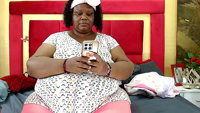 Snapshot of Exoticbigmandy chatting on November 8, 2025, 4:32 pm Exoticbigmandy online show from November 8, 2025, 4:32 pm