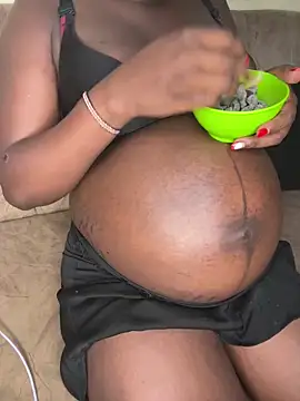 Snapshot of bignipple254 chatting on March 18, 2026, 8:43 pm bignipple254 online show from March 18, 2026, 8:43 pm