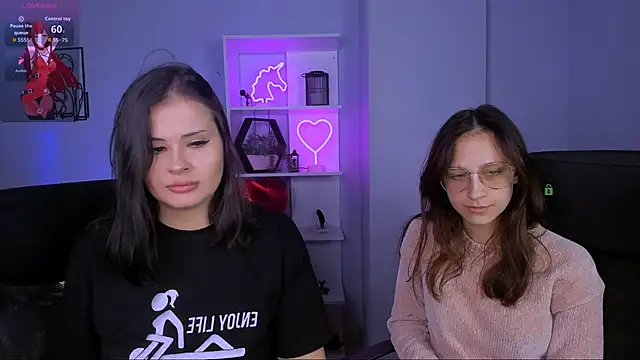 jeren smile online show from November 18, 2025, 9:18 pm