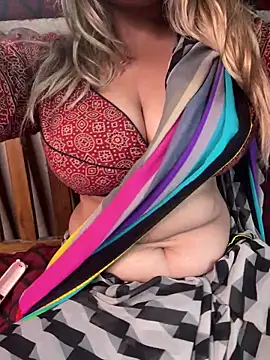 Snapshot of CANDY-3 chatting on September 24, 2025, 1:35 am CANDY-3 online show from September 24, 2025, 1:35 am