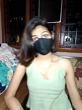 Isha Sax online show from September 27, 2025, 8:04 pm