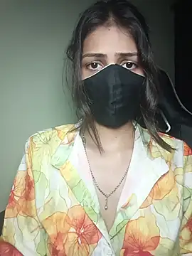 Isha Sax online show from October 26, 2025, 8:09 pm