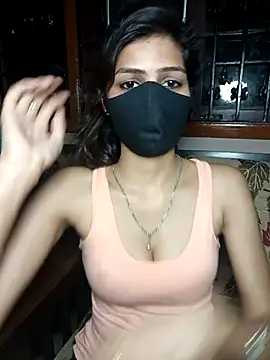 Isha Sax online show from September 25, 2025, 7:42 pm