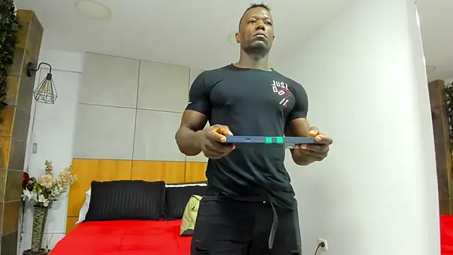 Snapshot of MarcusBlack_ chatting on February 24, 2026, 11:33 am MarcusBlack online show from February 24, 2026, 11:33 am