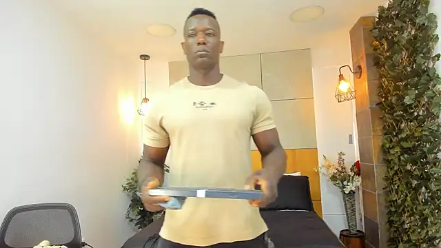 Snapshot of MarcusBlack_ chatting on January 8, 2026, 12:00 pm MarcusBlack online show from January 8, 2026, 12:00 pm