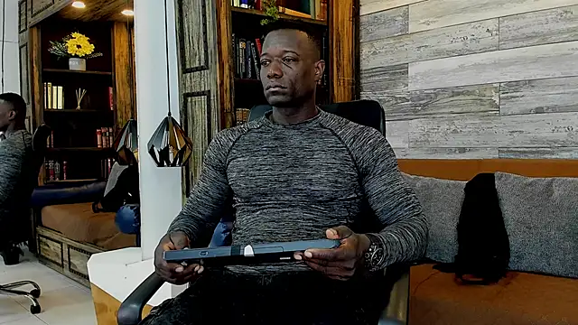 Snapshot of MarcusBlack_ chatting on December 21, 2025, 4:30 pm MarcusBlack online show from December 21, 2025, 4:30 pm