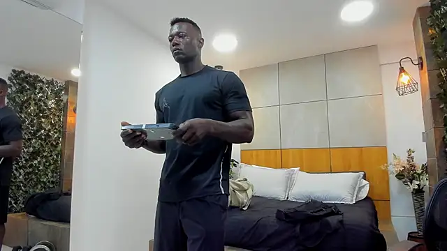 Snapshot of MarcusBlack_ chatting on January 6, 2026, 11:47 am MarcusBlack online show from January 6, 2026, 11:47 am