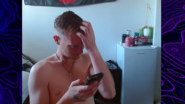 lustylyndon online show from September 18, 2025, 5:05 pm