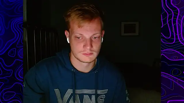 lustylyndon online show from October 10, 2025, 12:28 pm