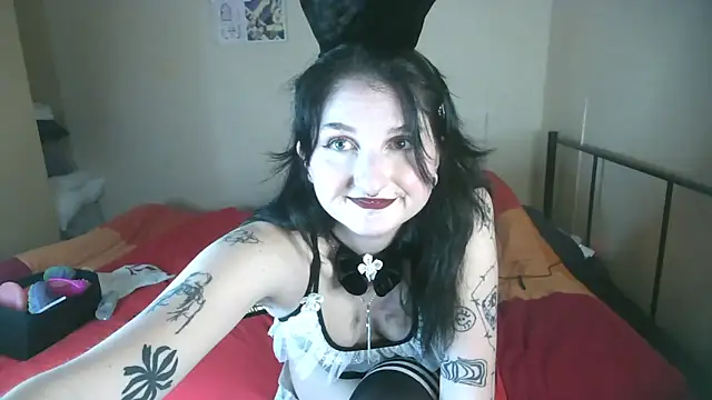Snapshot of Violett3333 chatting on March 28, 2026, 9:16 pm Violett3333 online show from March 28, 2026, 9:16 pm