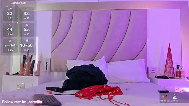 AnnahiBaker online show from December 17, 2025, 10:59 pm