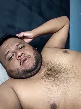 Snapshot of Osogaypardo chatting on October 6, 2025, 6:47 am Osogaypardo online show from October 6, 2025, 6:47 am