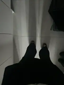 xiaoyuan01 online show from April 11, 2026, 4:53 am