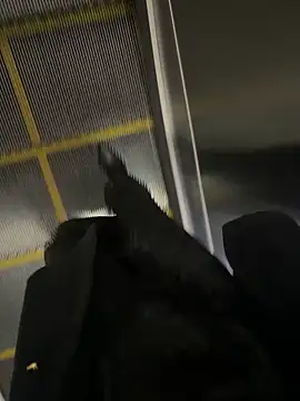 xiaoyuan01 online show from October 31, 2025, 2:52 am